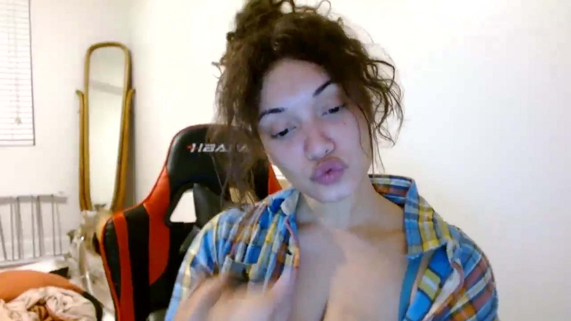 Gallery image thumbnail from Scar__lett's myfreecams stream on, 08/15/2024, 11:04 image 20 of 20
