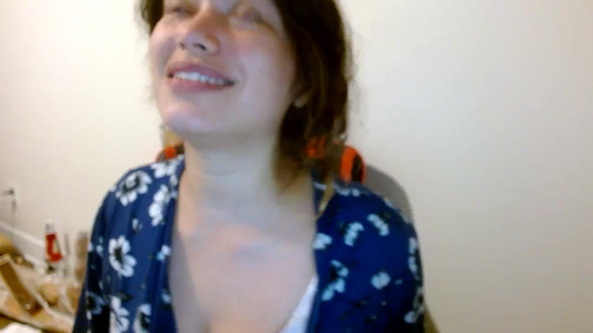 Gallery image thumbnail from Scar__lett's myfreecams stream on, 08/21/2024, 08:33 image 17 of 20