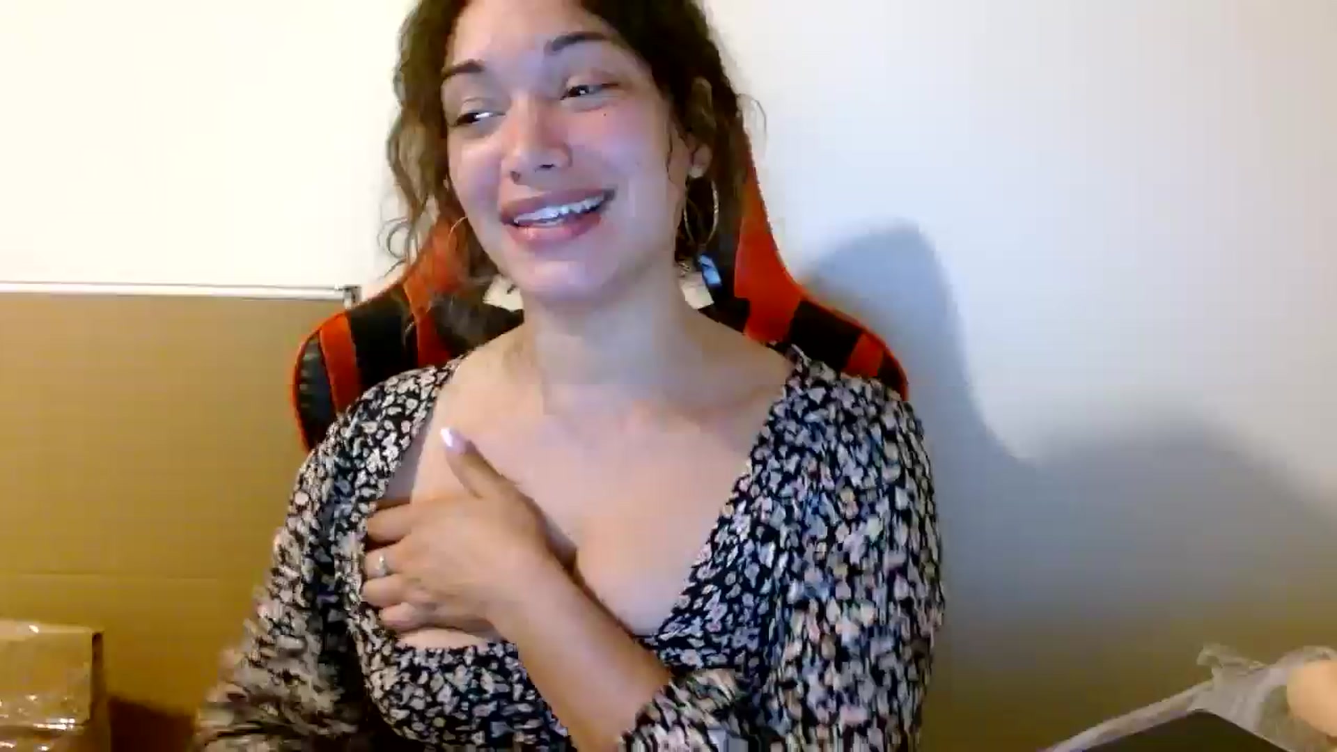 Gallery image thumbnail from Scar__lett's myfreecams stream on, 08/28/2024, 07:59 image 8 of 20