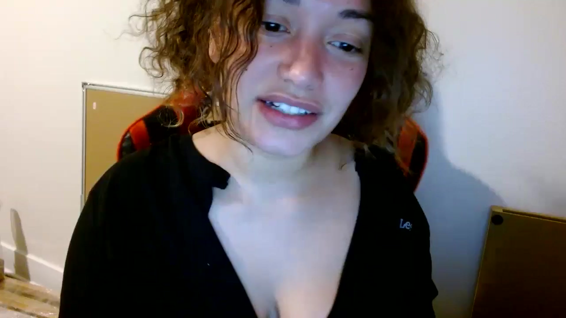 Gallery image thumbnail from Scar__lett's myfreecams stream on, 09/06/2024, 07:18 image 15 of 20