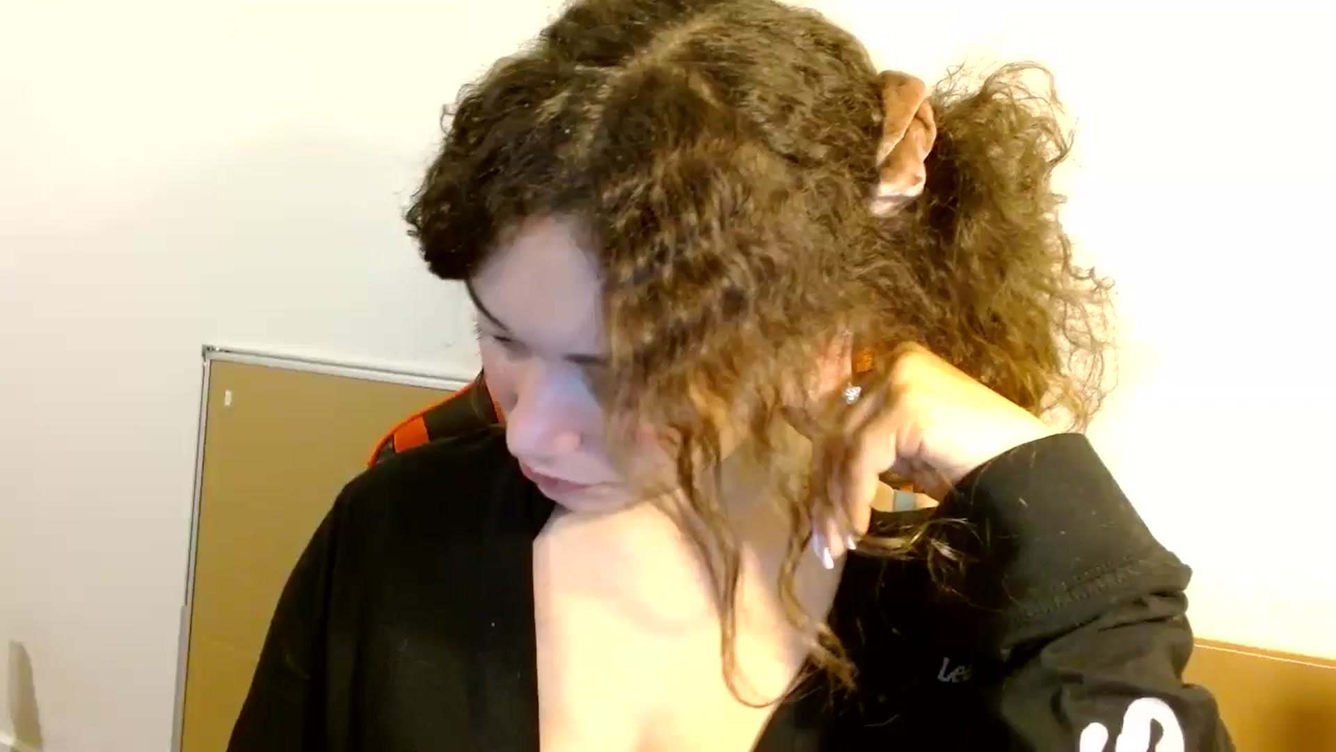 Gallery image thumbnail from Scar__lett's myfreecams stream on, 09/06/2024, 08:15 image 1 of 20