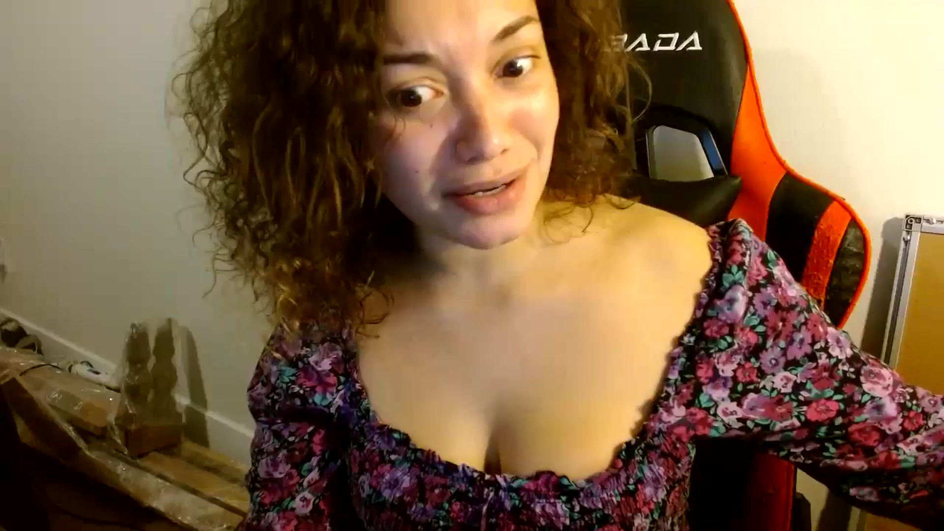 Gallery image thumbnail from Scar__lett's myfreecams stream on, 09/13/2024, 09:20 image 18 of 20