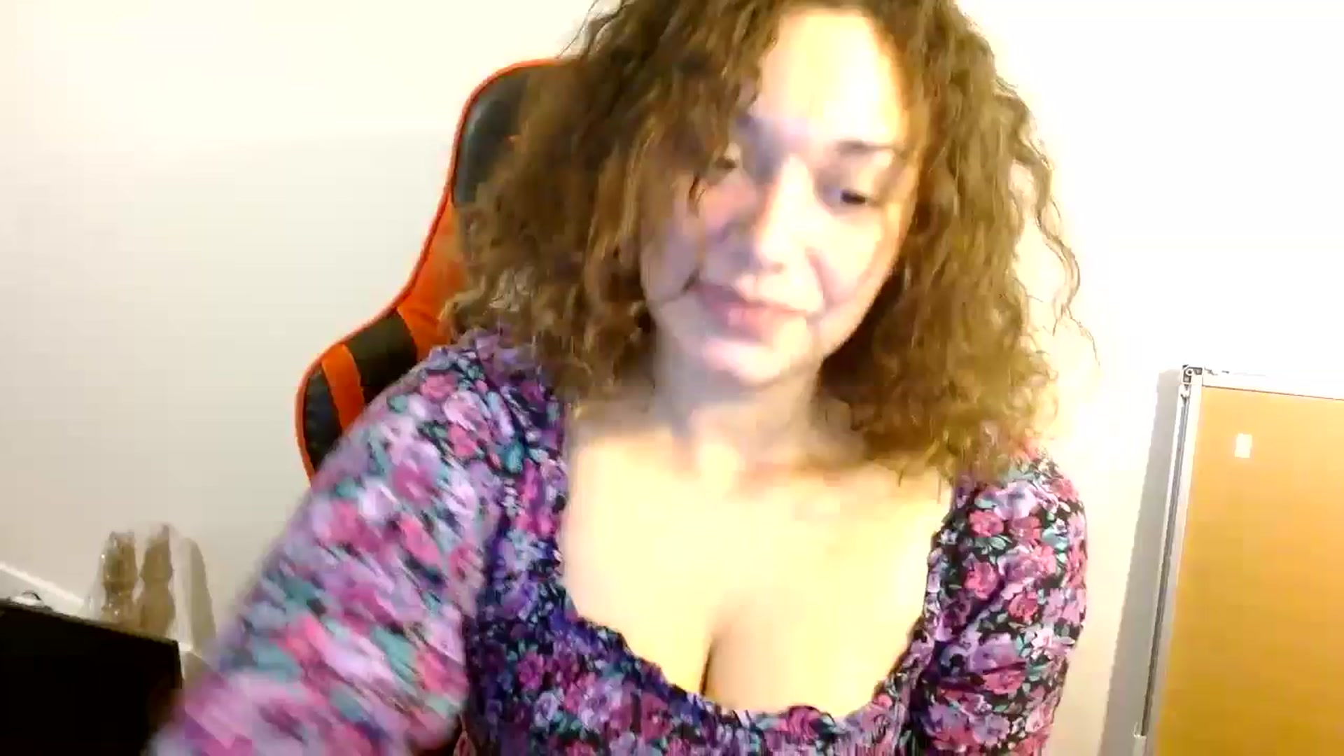 Gallery image thumbnail from Scar__lett's myfreecams stream on, 09/13/2024, 09:20 image 6 of 20