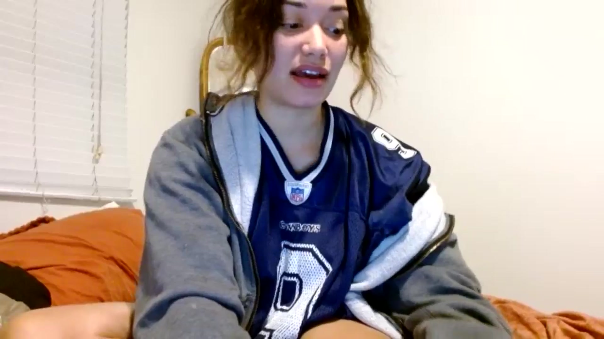 Gallery image thumbnail from Scar__lett's myfreecams stream on, 09/27/2024, 08:11 image 16 of 20
