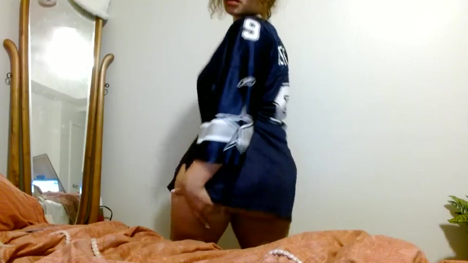 Gallery image thumbnail from Scar__lett's myfreecams stream on, 09/27/2024, 09:17 image 16 of 20