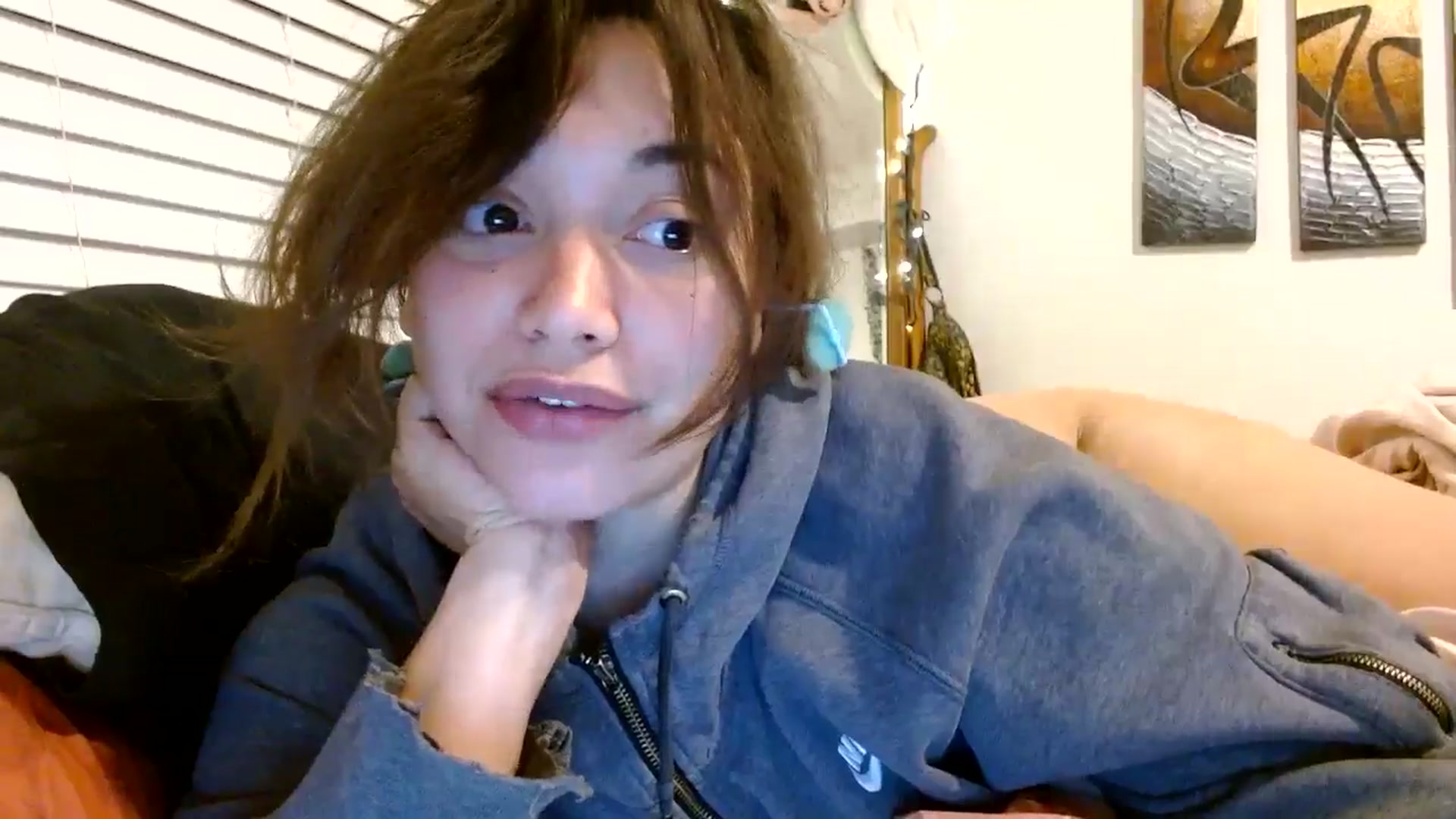 Gallery image thumbnail from Scar__lett's myfreecams stream on, 12/05/2024, 07:44 image 3 of 20