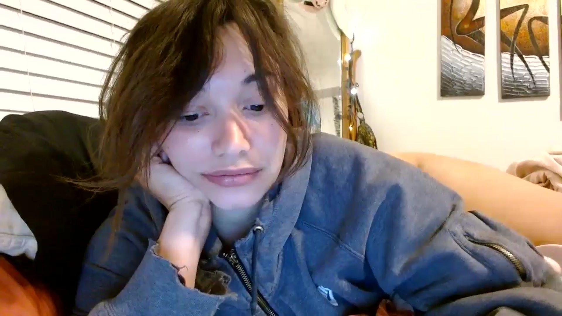 Gallery image thumbnail from Scar__lett's myfreecams stream on, 12/05/2024, 07:44 image 2 of 20