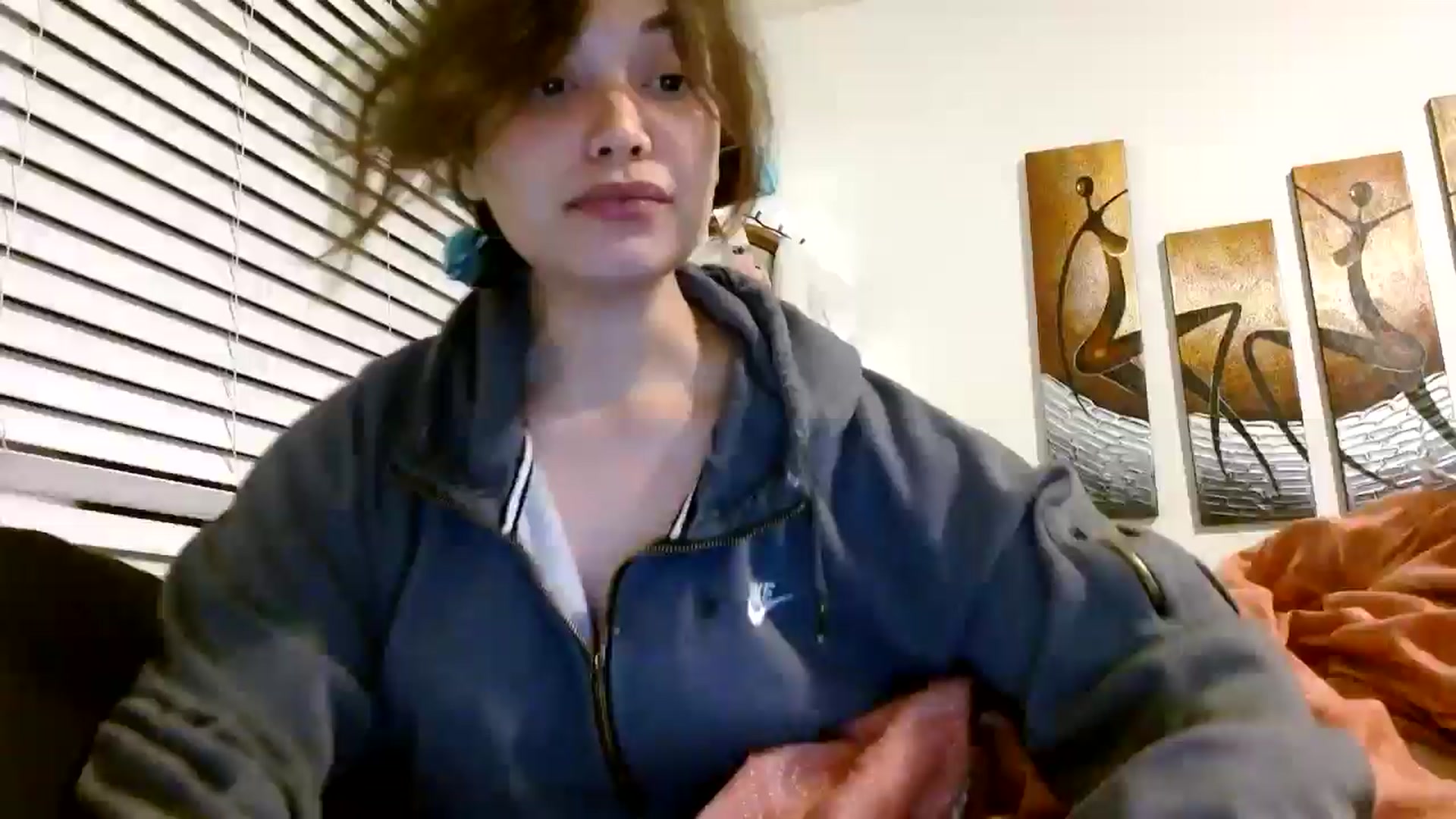 Gallery image thumbnail from Scar__lett's myfreecams stream on, 12/05/2024, 07:44 image 7 of 20
