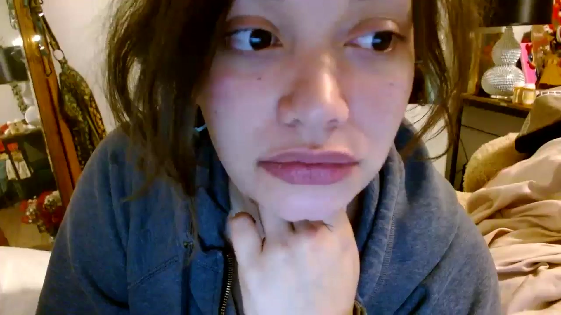 Gallery image thumbnail from Scar__lett's myfreecams stream on, 12/05/2024, 08:47 image 9 of 20