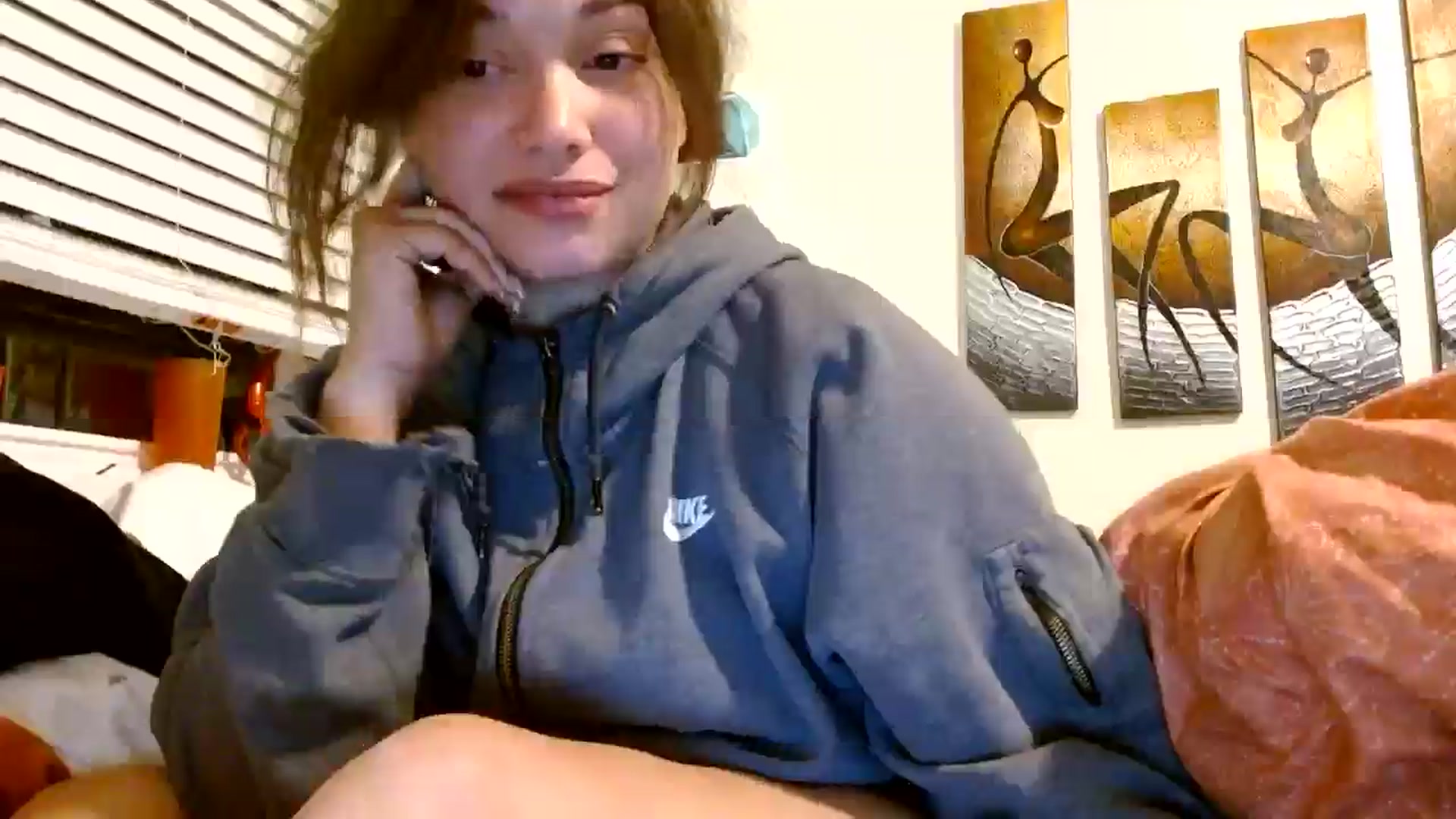 Gallery image thumbnail from Scar__lett's myfreecams stream on, 12/05/2024, 08:47 image 19 of 20