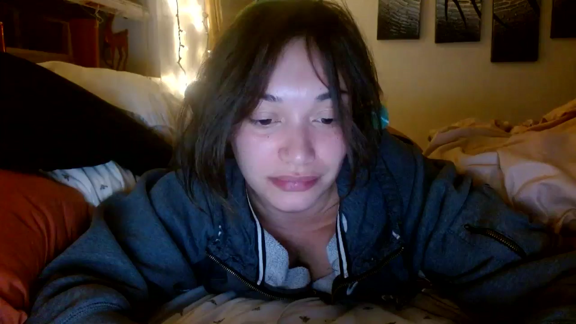 Gallery image thumbnail from Scar__lett's myfreecams stream on, 12/05/2024, 10:32 image 6 of 20