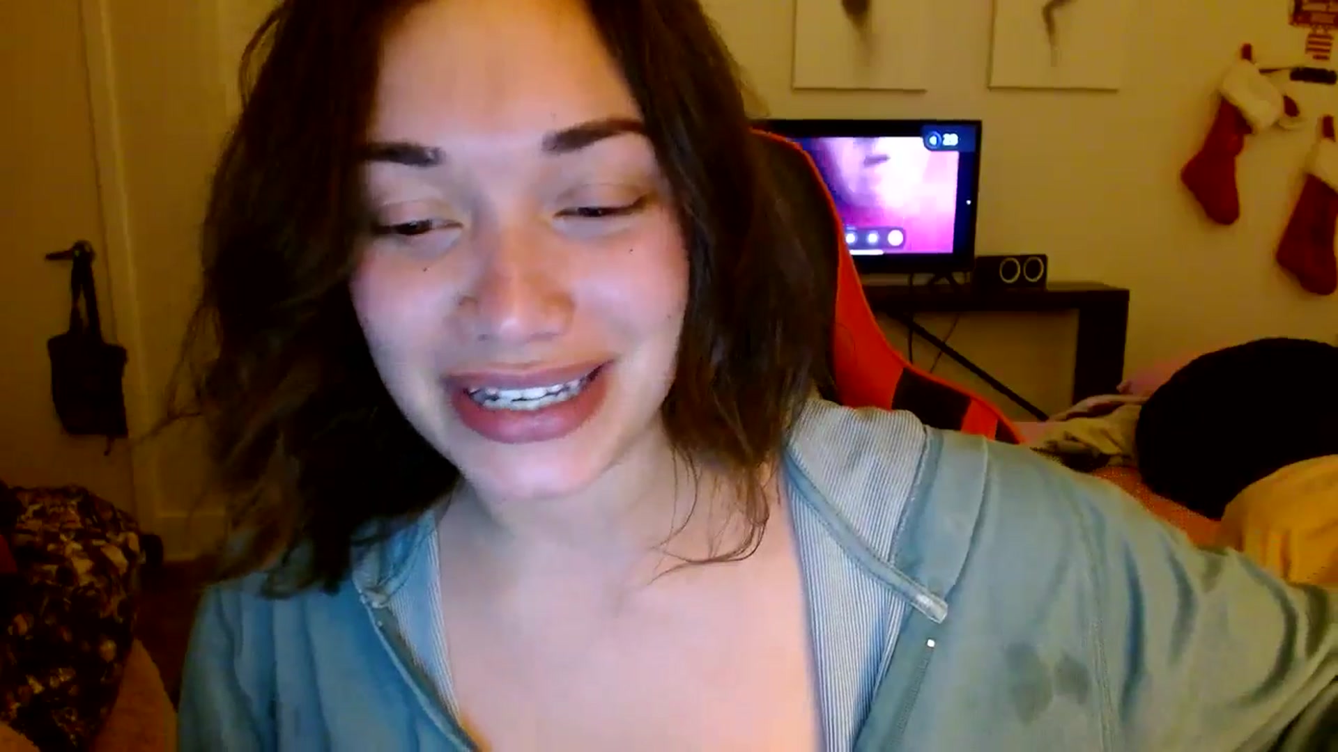 Gallery image thumbnail from Scar__lett's myfreecams stream on, 01/07/2025, 07:35 image 12 of 20