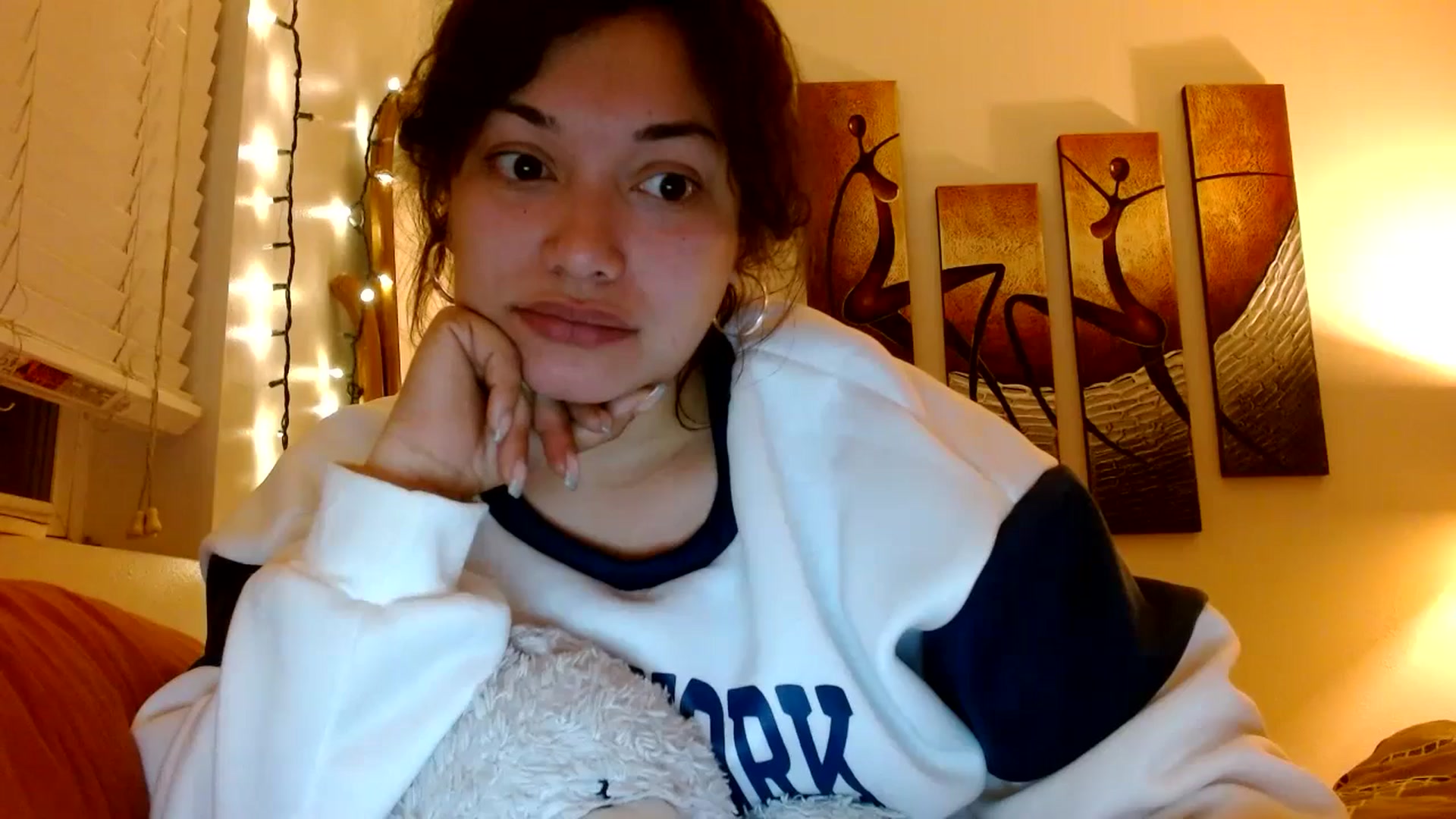 Gallery image thumbnail from Scar__lett's myfreecams stream on, 01/17/2025, 12:15 image 15 of 20