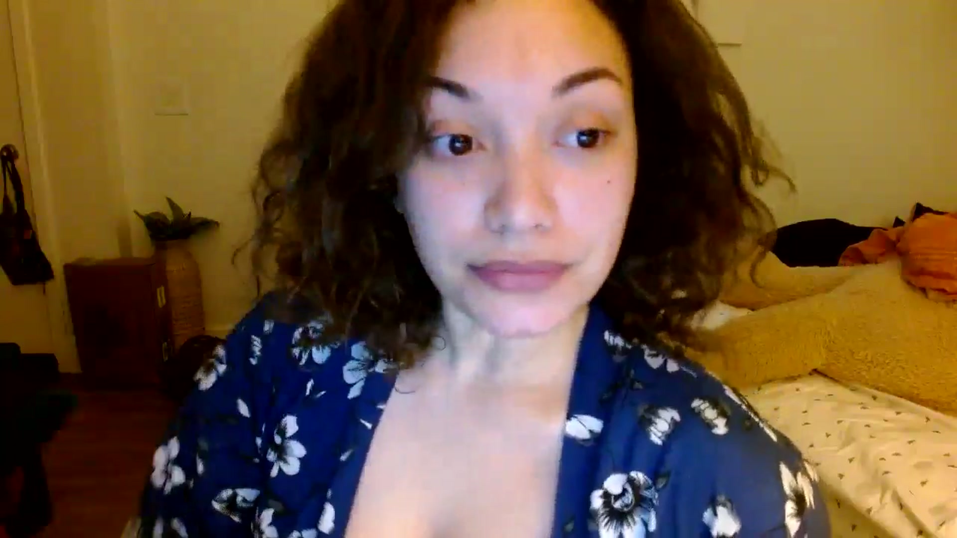 Gallery image thumbnail from Scar__lett's myfreecams stream on, 02/04/2025, 07:35 image 16 of 20