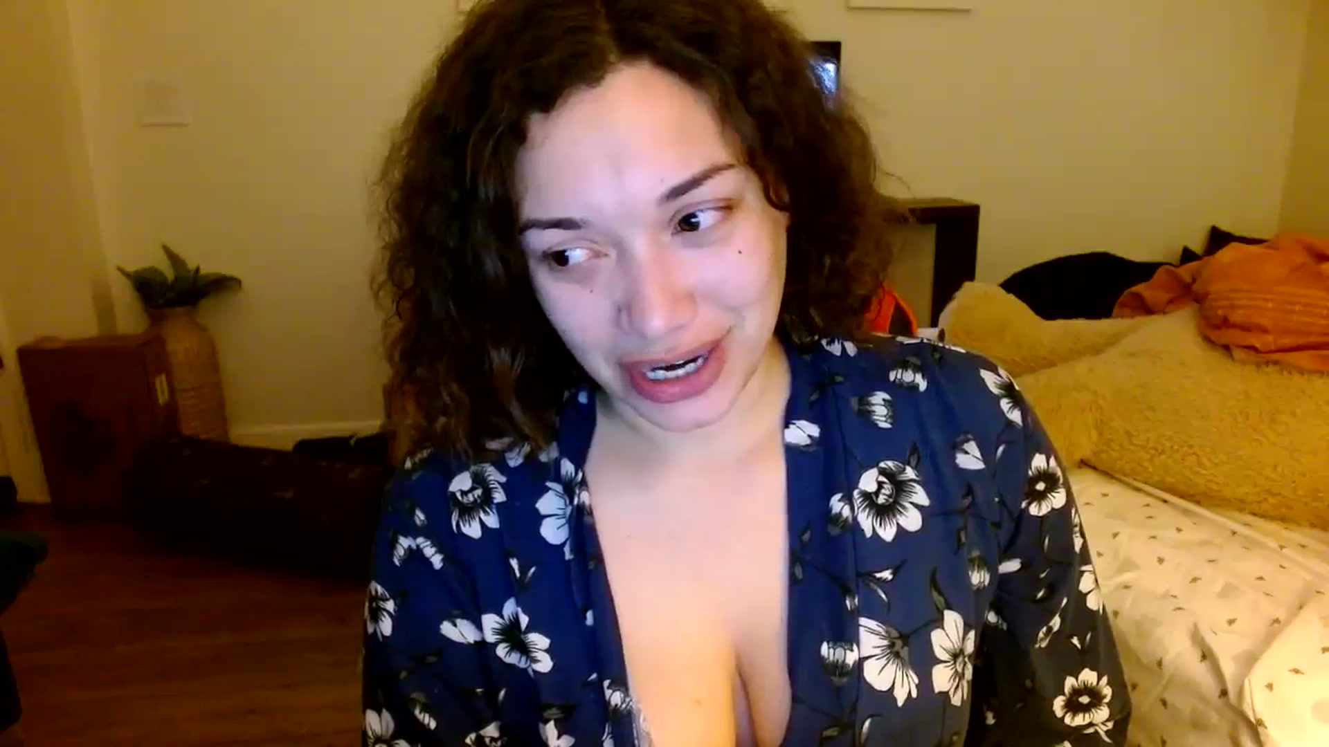 Gallery image thumbnail from Scar__lett's myfreecams stream on, 02/04/2025, 08:10 image 14 of 20