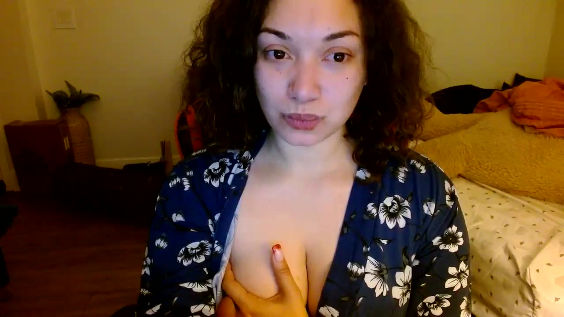 Gallery image thumbnail from Scar__lett's myfreecams stream on, 02/04/2025, 08:10 image 19 of 20