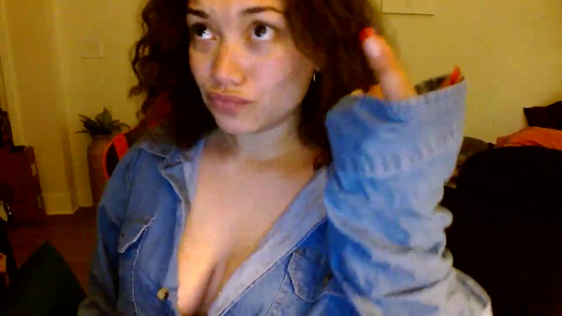 Gallery image thumbnail from Scar__lett's myfreecams stream on, 02/13/2025, 09:15 image 4 of 20