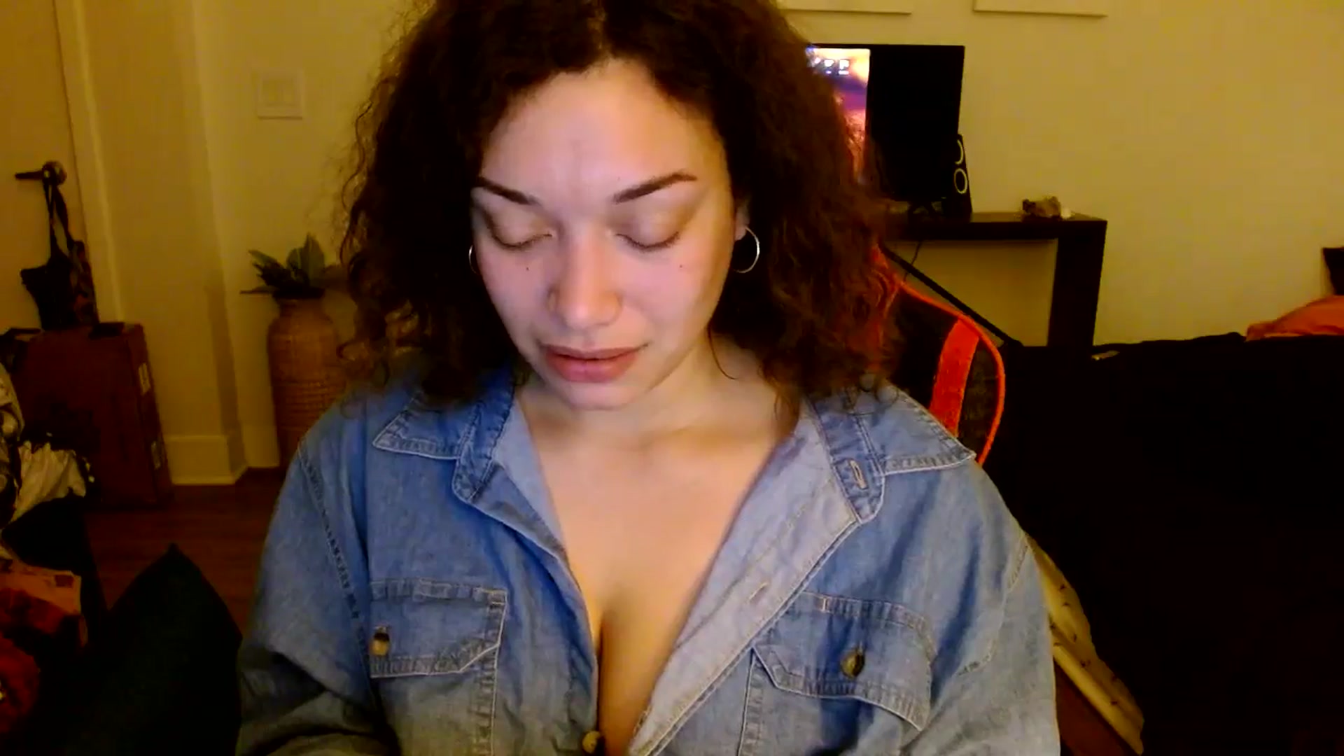 Gallery image thumbnail from Scar__lett's myfreecams stream on, 02/13/2025, 09:55 image 10 of 20