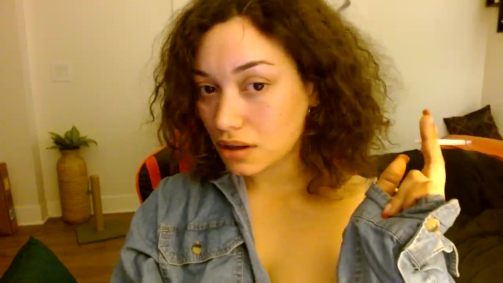 Gallery image thumbnail from Scar__lett's myfreecams stream on, 02/13/2025, 10:41 image 15 of 20