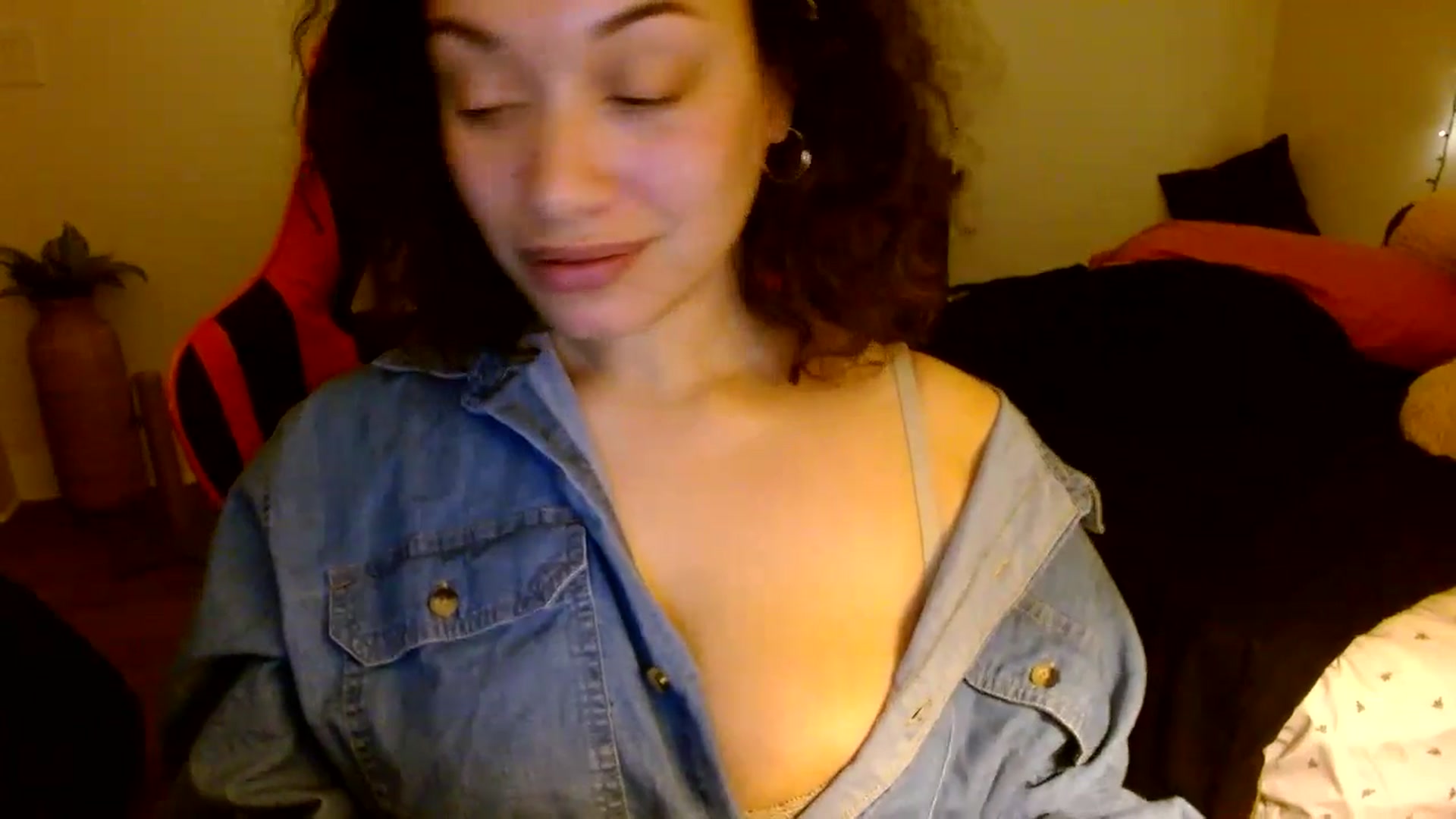 Gallery image thumbnail from Scar__lett's myfreecams stream on, 02/13/2025, 10:41 image 14 of 20