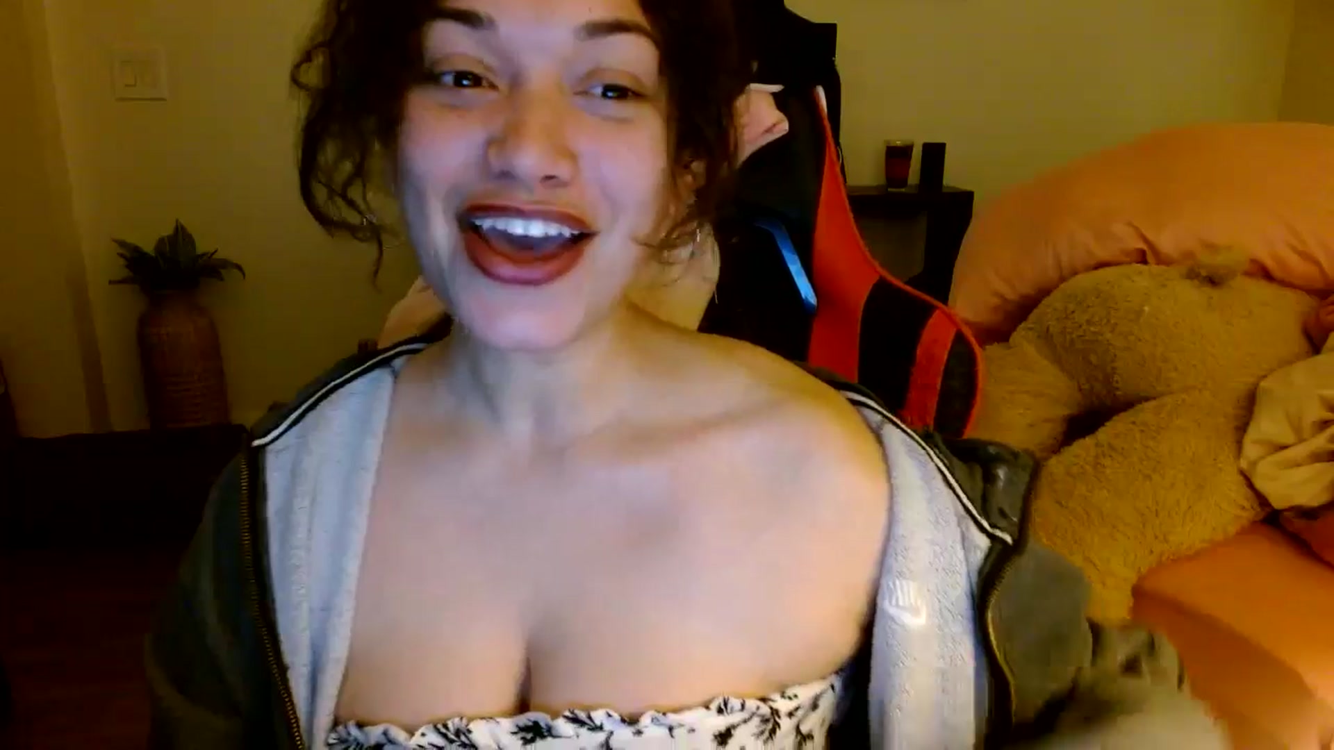 Gallery image thumbnail from Scar__lett's myfreecams stream on, 02/23/2025, 10:10 image 13 of 20