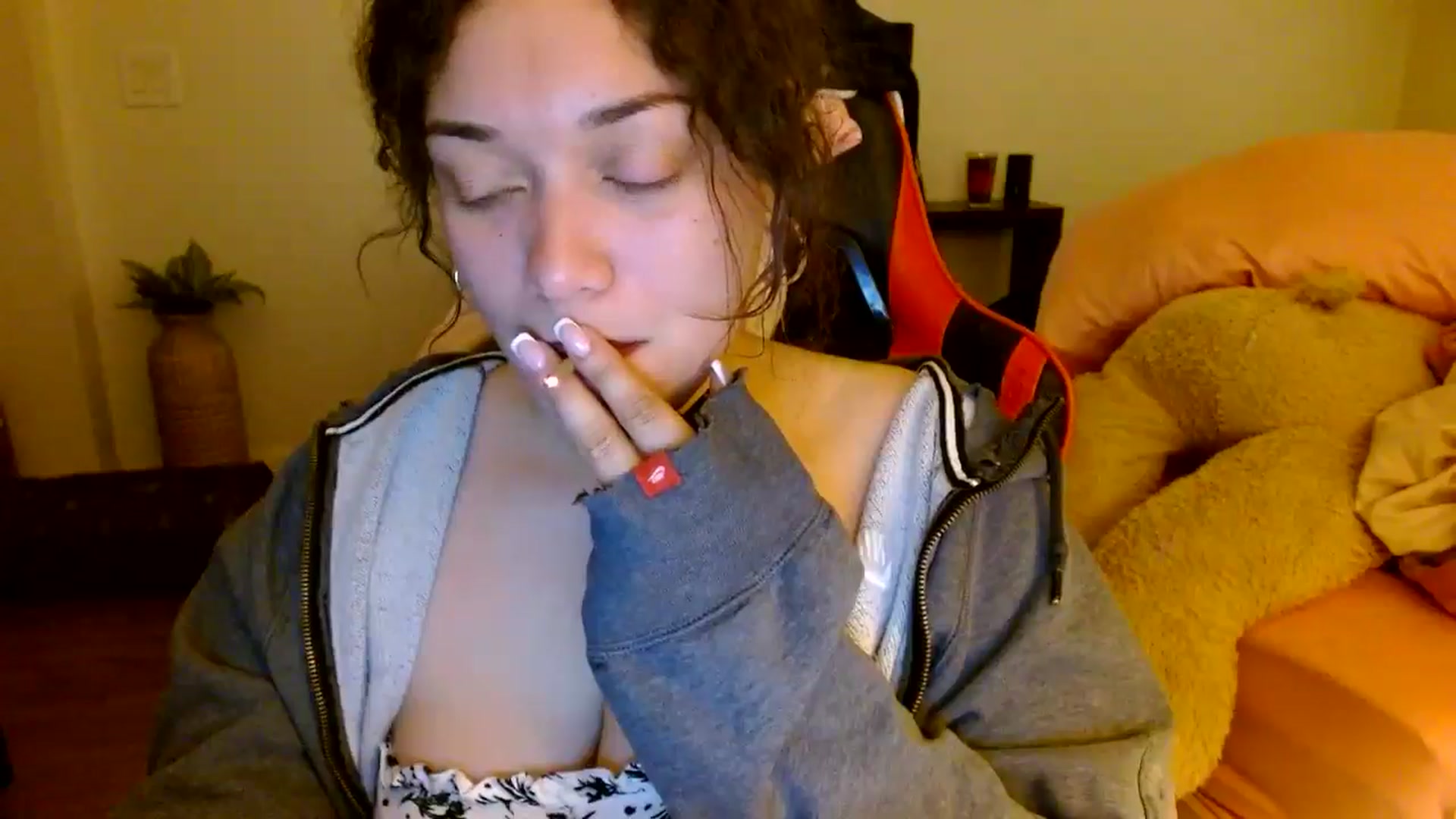 Gallery image thumbnail from Scar__lett's myfreecams stream on, 02/23/2025, 10:10 image 15 of 20
