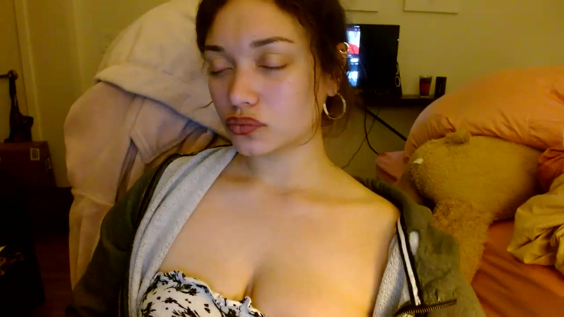 Gallery image thumbnail from Scar__lett's myfreecams stream on, 02/23/2025, 11:44 image 17 of 20