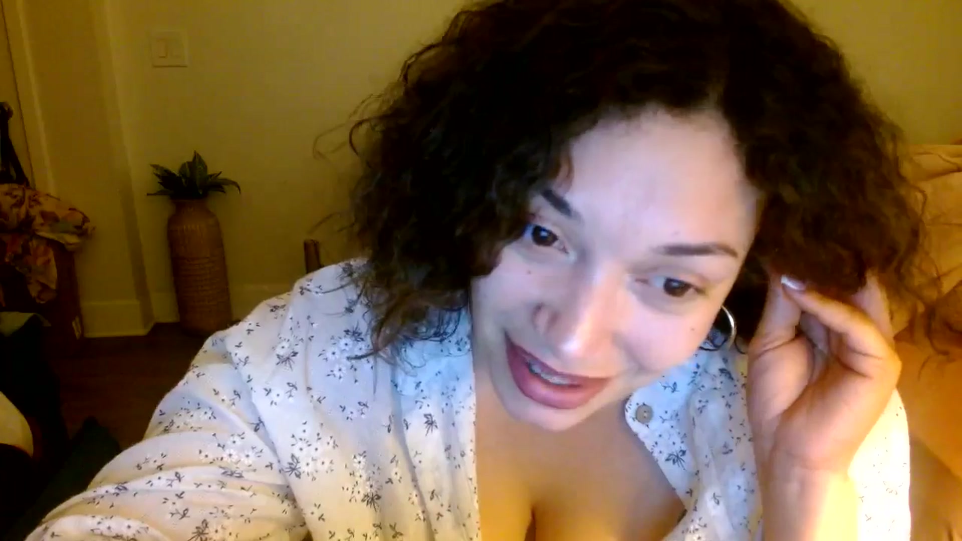 Gallery image thumbnail from Scar__lett's myfreecams stream on, 02/28/2025, 09:19 image 8 of 20