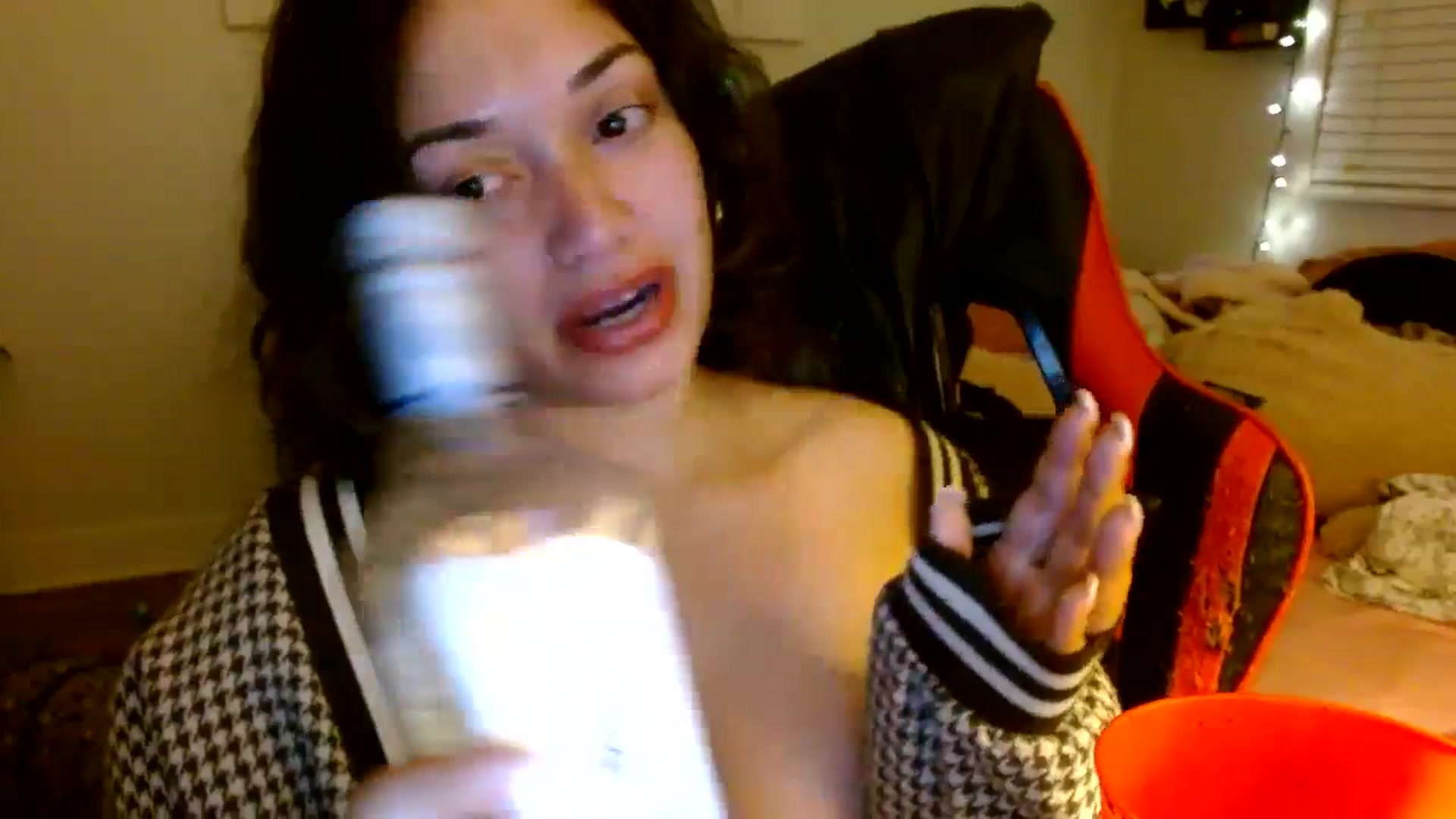 Gallery image thumbnail from Scar__lett's myfreecams stream on, 03/25/2025, 06:45 image 11 of 20