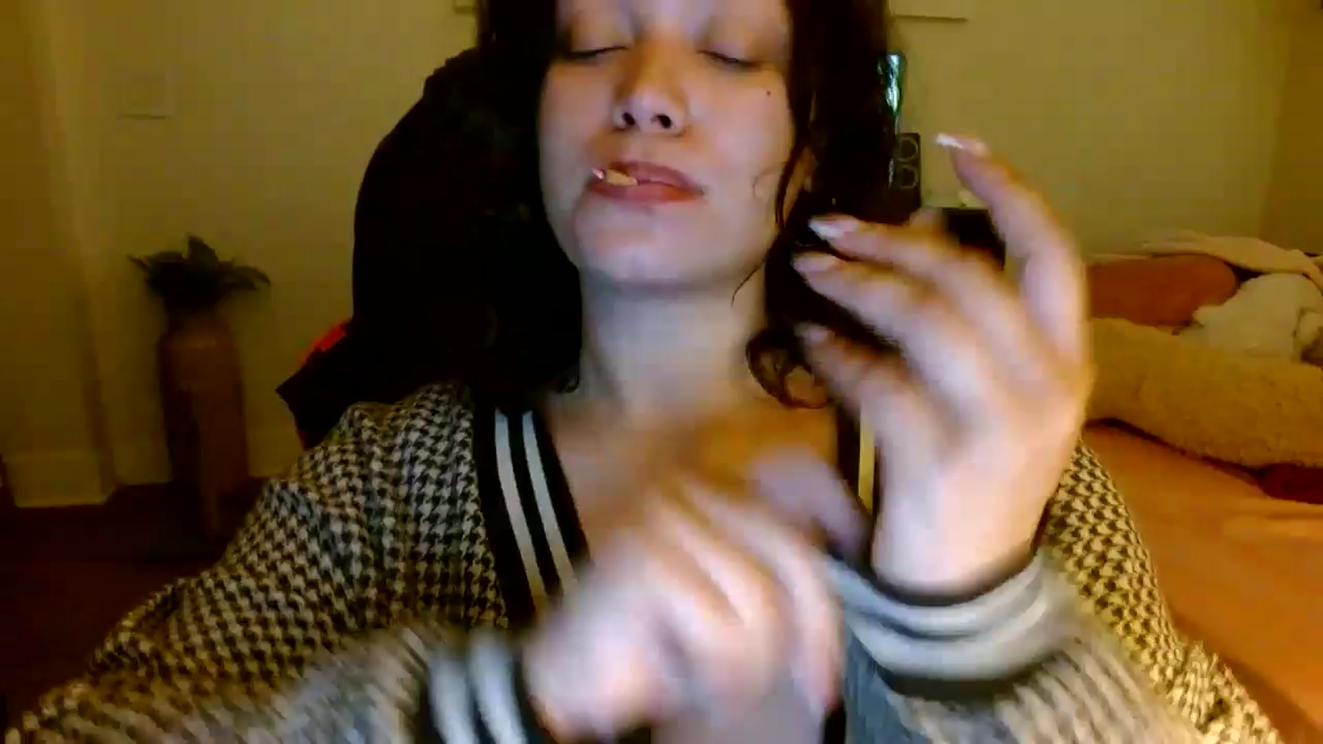 Gallery image thumbnail from Scar__lett's myfreecams stream on, 03/25/2025, 07:13 image 1 of 20