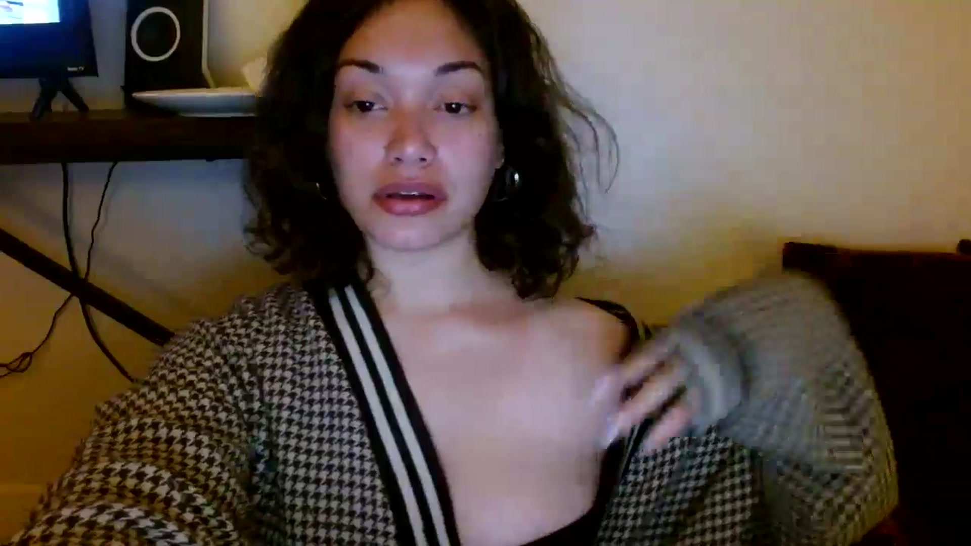 Gallery image thumbnail from Scar__lett's myfreecams stream on, 03/25/2025, 08:33 image 12 of 20