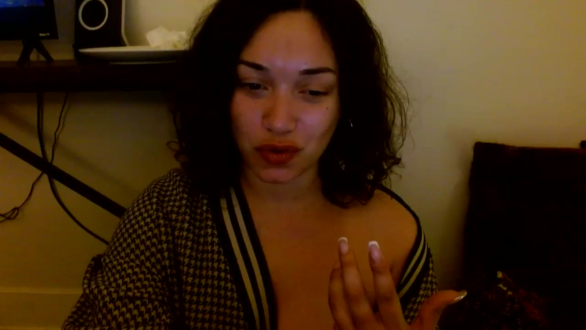 Gallery image thumbnail from Scar__lett's myfreecams stream on, 03/25/2025, 08:33 image 15 of 20