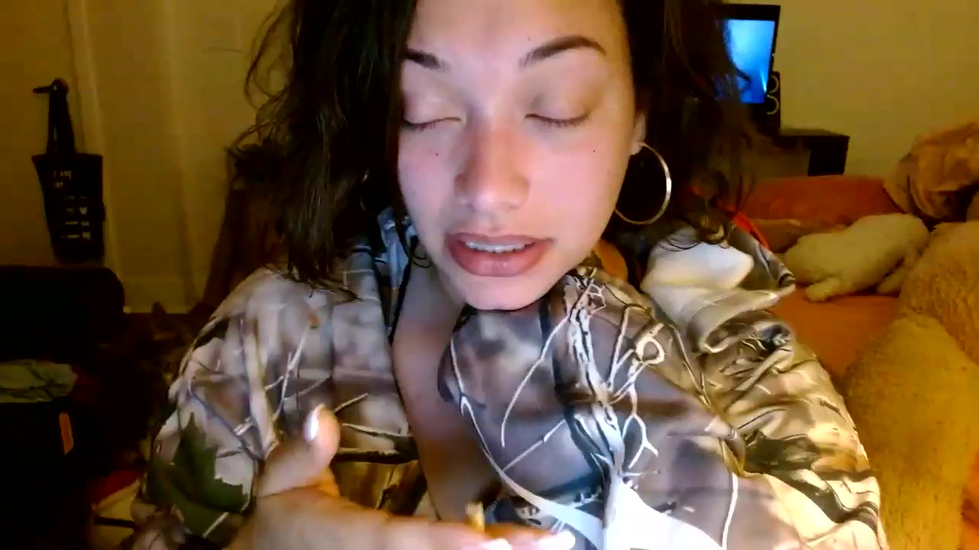 Gallery image thumbnail from Scar__lett's myfreecams stream on, 03/29/2025, 08:15 image 14 of 20