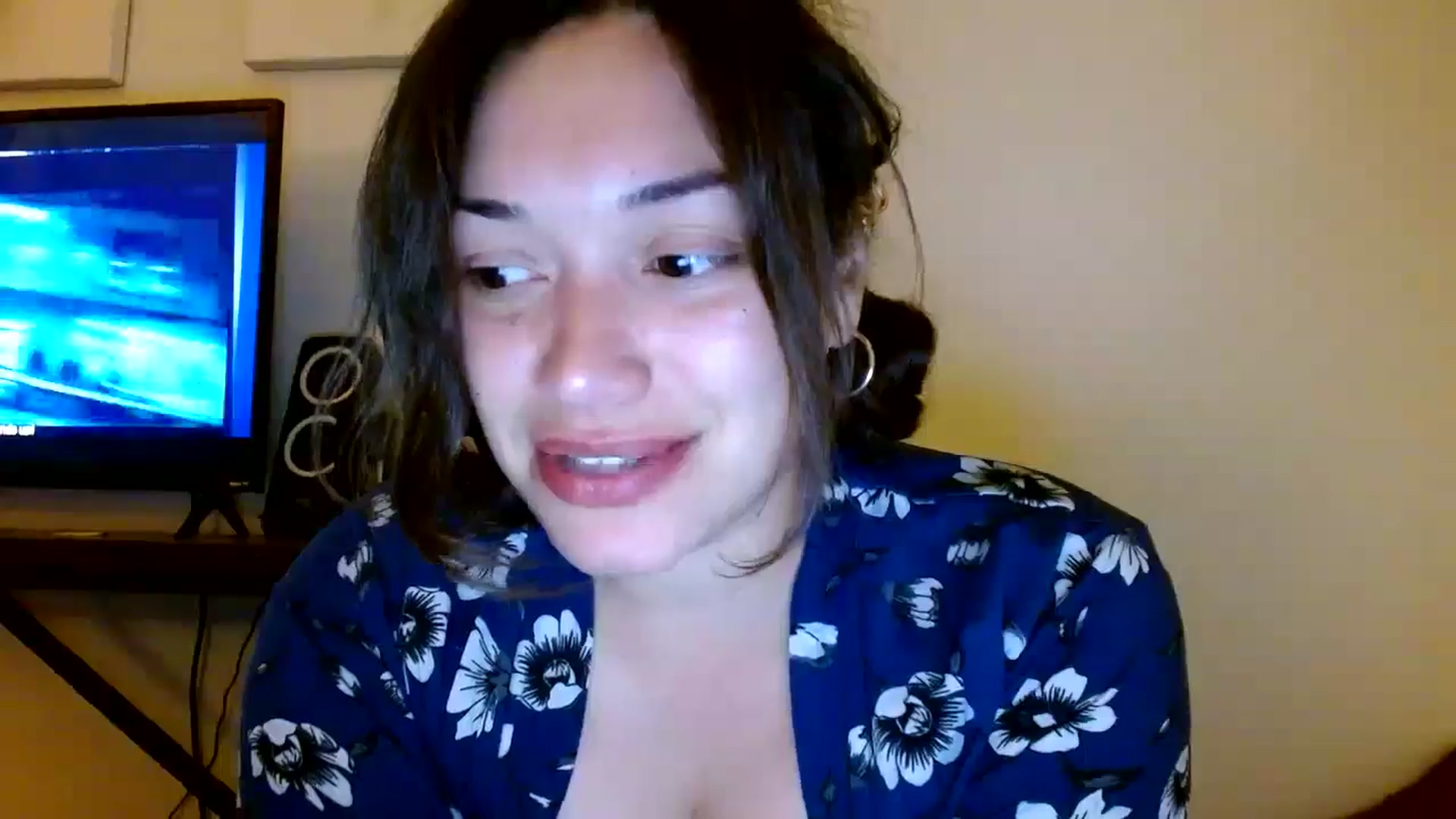 Gallery image thumbnail from Scar__lett's myfreecams stream on, 04/04/2025, 08:01 image 11 of 20