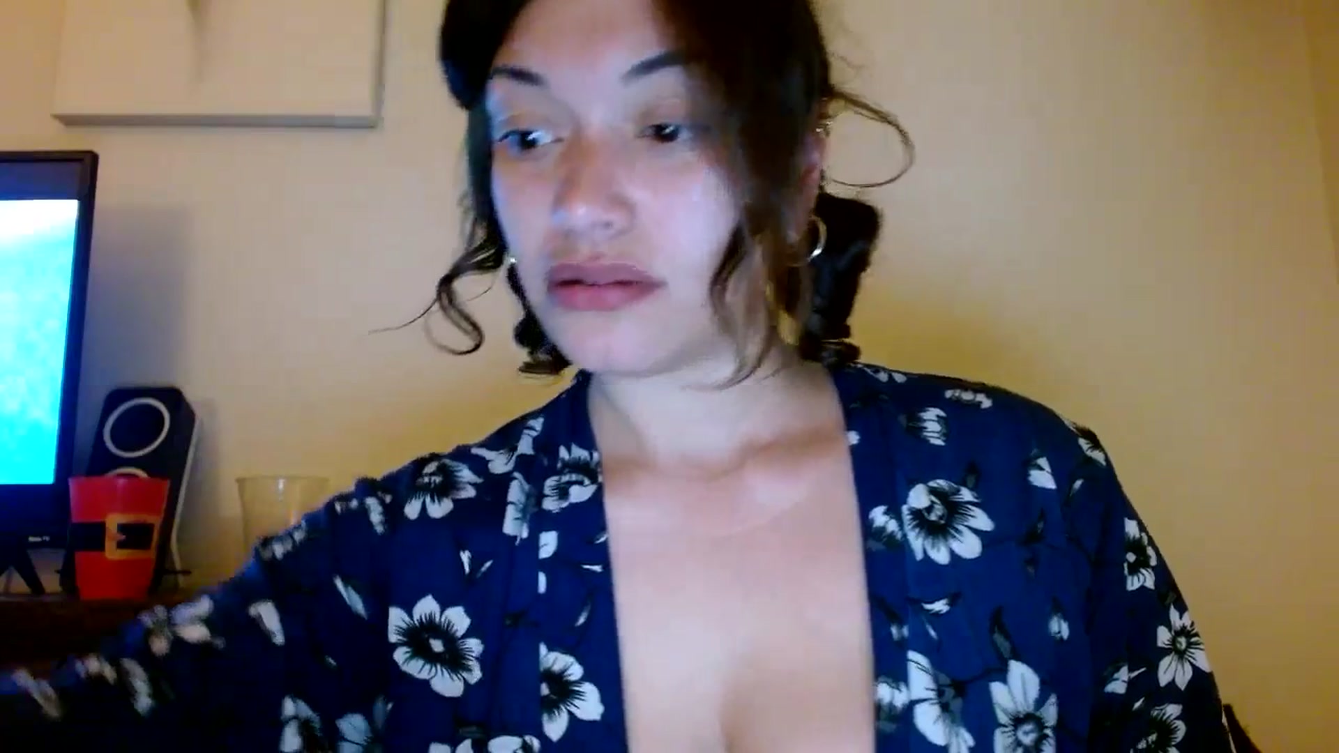 Gallery image thumbnail from Scar__lett's myfreecams stream on, 04/04/2025, 09:44 image 17 of 20