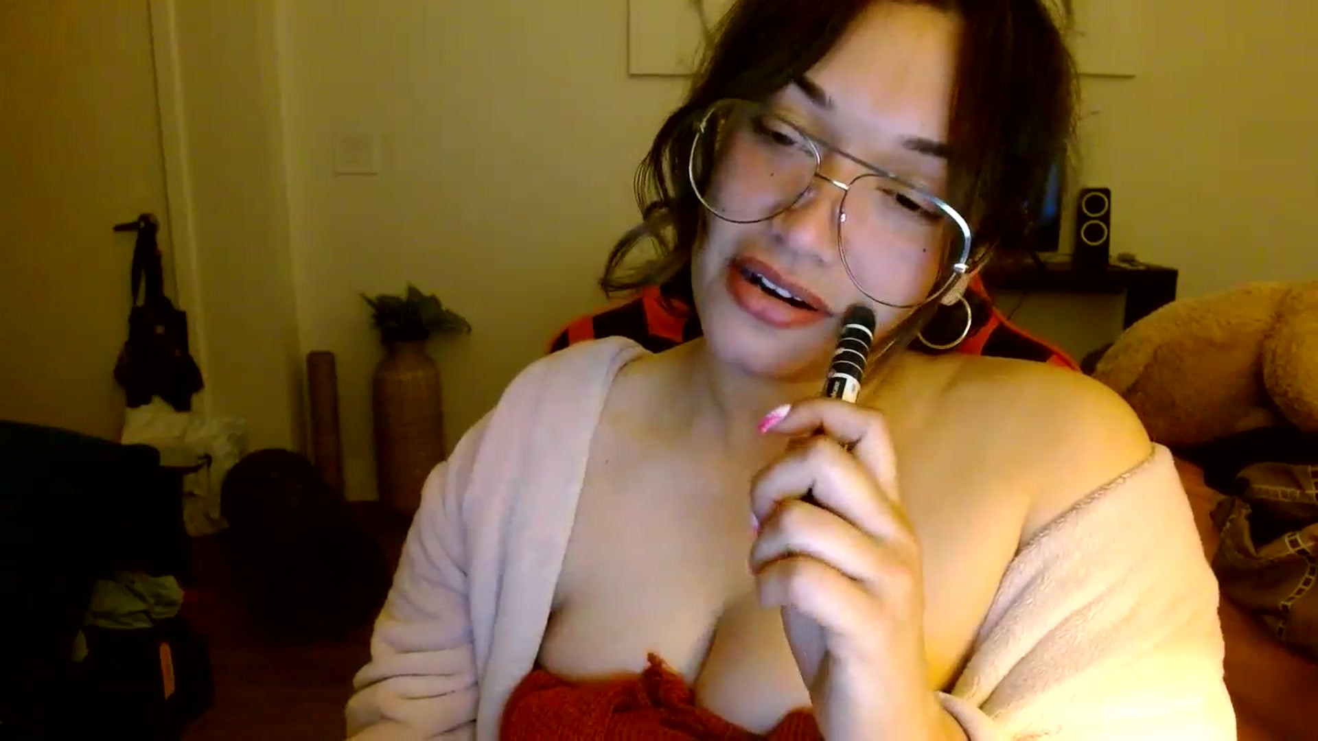 Gallery image thumbnail from Scar__lett's myfreecams stream on, 04/09/2025, 08:09 image 16 of 20