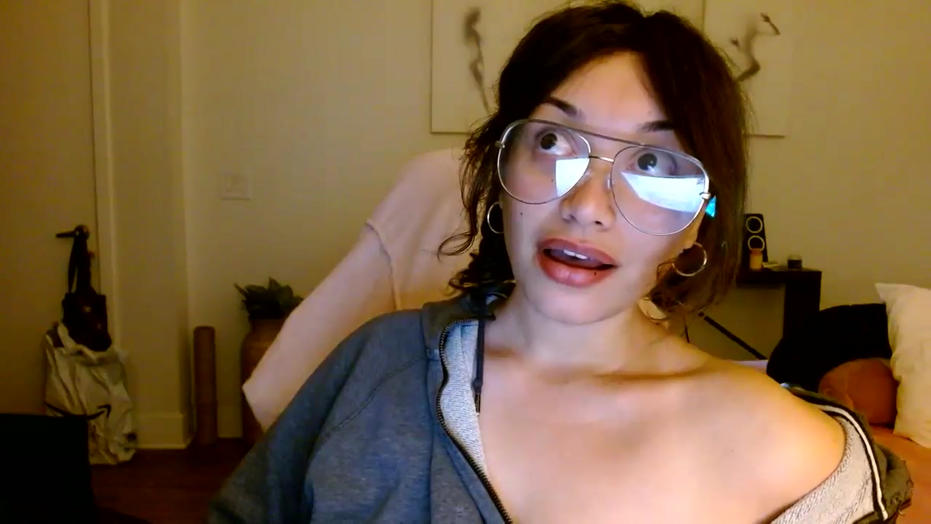 Gallery image thumbnail from Scar__lett's myfreecams stream on, 04/12/2025, 07:24 image 4 of 20