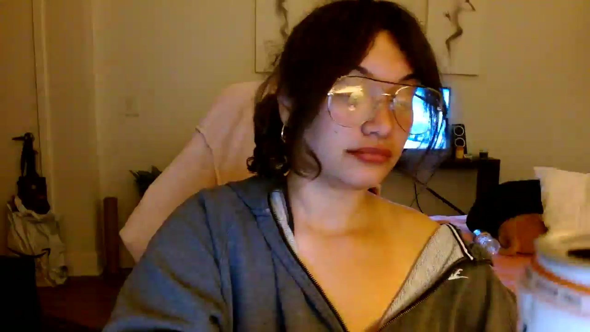 Gallery image thumbnail from Scar__lett's myfreecams stream on, 04/12/2025, 07:24 image 7 of 20
