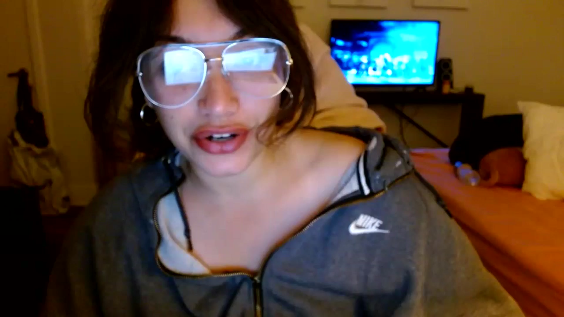Gallery image thumbnail from Scar__lett's myfreecams stream on, 04/12/2025, 07:24 image 9 of 20
