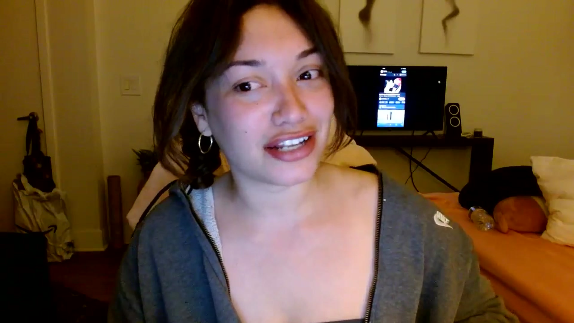 Gallery image thumbnail from Scar__lett's myfreecams stream on, 04/12/2025, 09:23 image 15 of 20