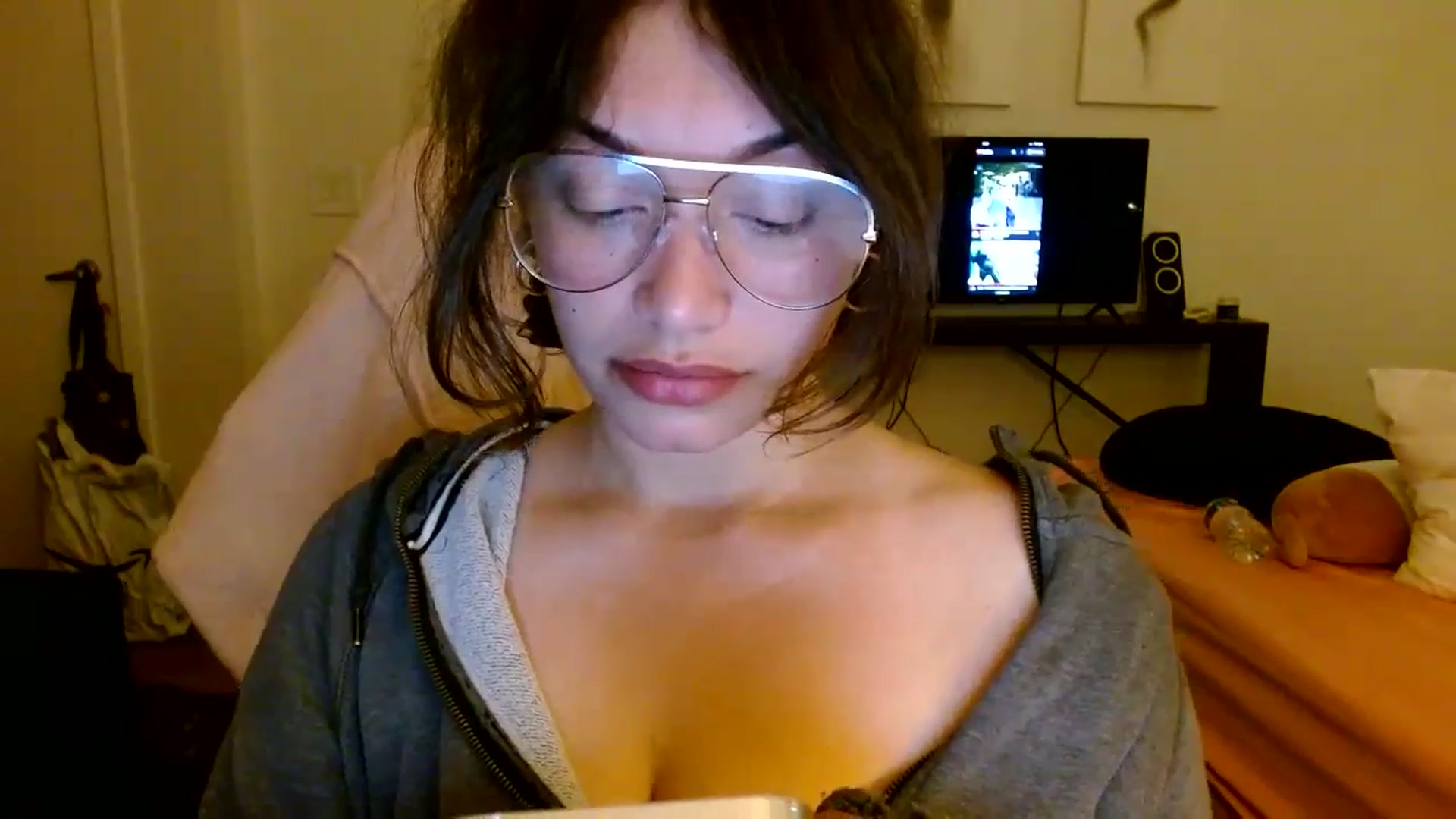 Gallery image thumbnail from Scar__lett's myfreecams stream on, 04/12/2025, 10:05 image 6 of 20