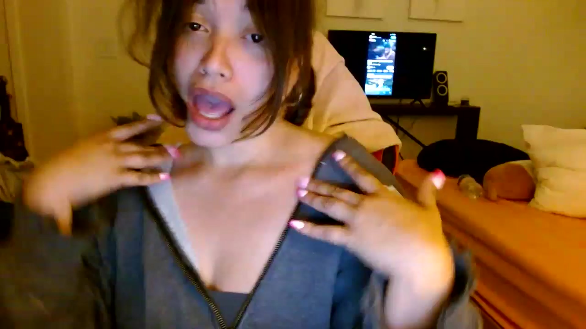 Gallery image thumbnail from Scar__lett's myfreecams stream on, 04/12/2025, 10:05 image 17 of 20