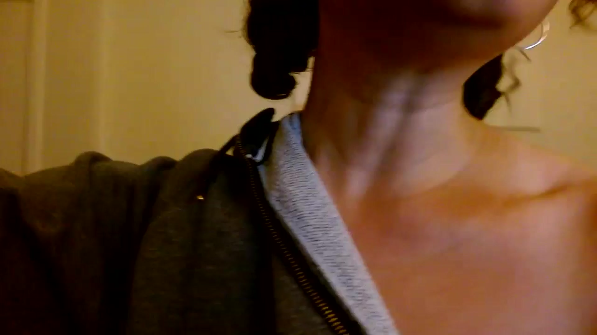Gallery image thumbnail from Scar__lett's myfreecams stream on, 04/12/2025, 10:05 image 12 of 20