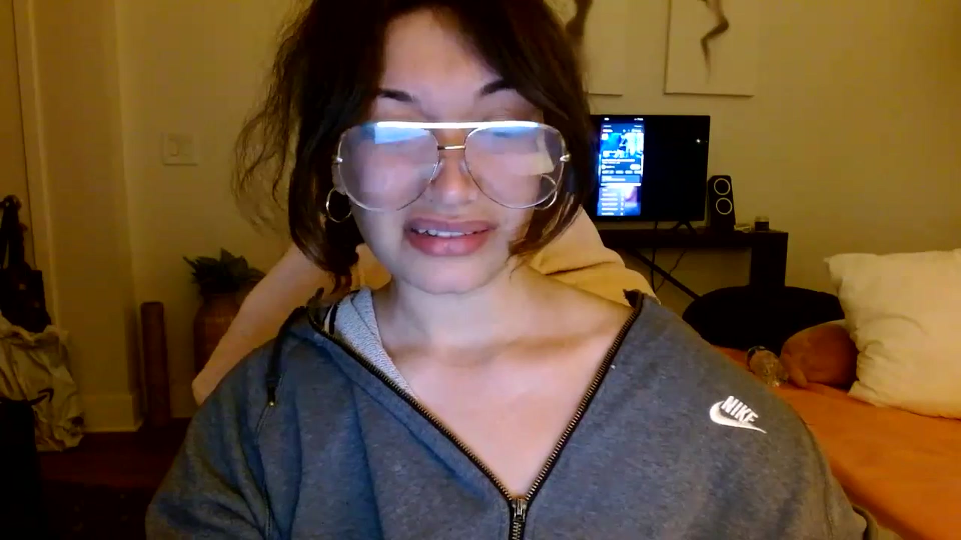 Gallery image thumbnail from Scar__lett's myfreecams stream on, 04/12/2025, 10:34 image 13 of 20