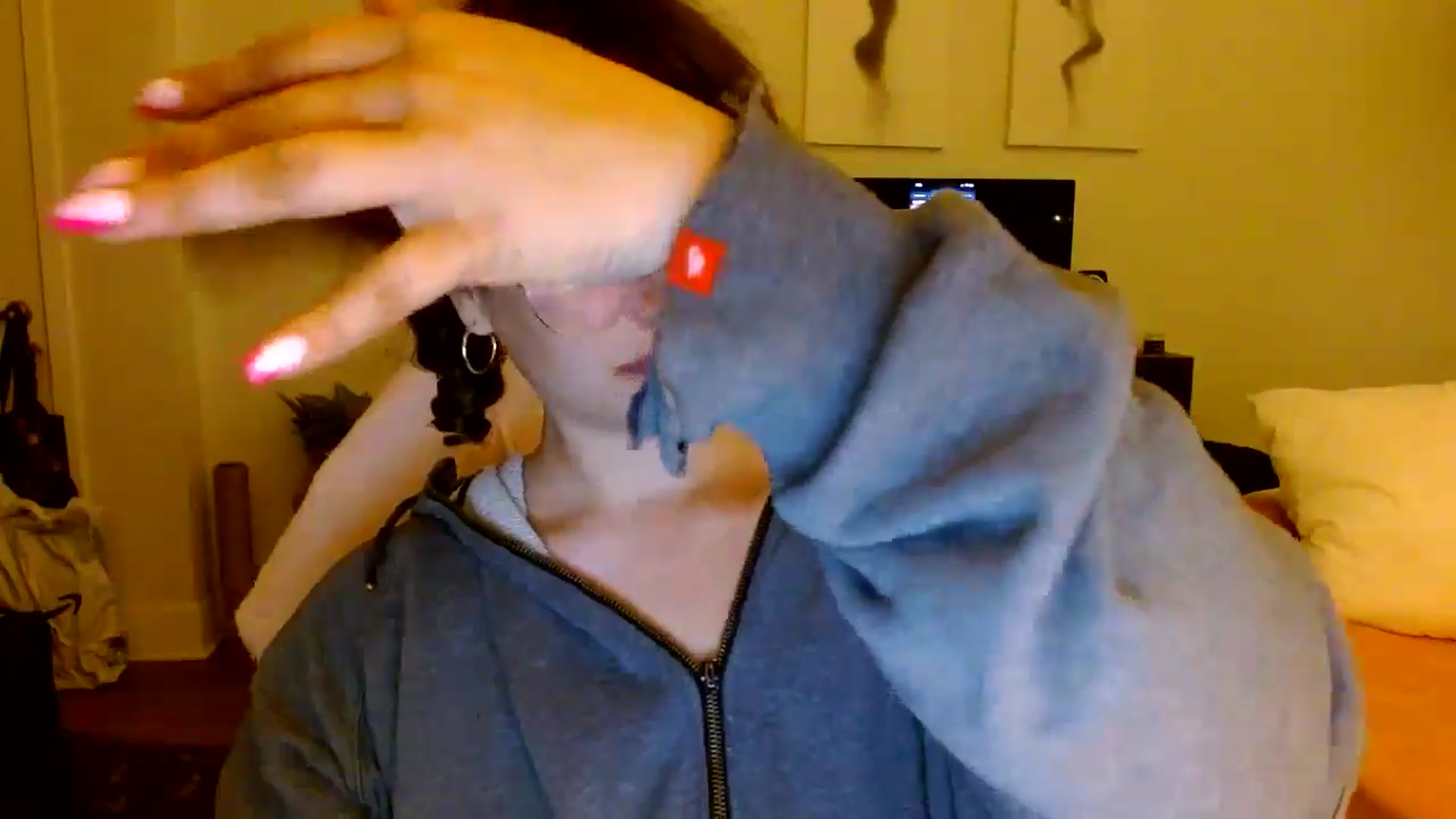 Gallery image thumbnail from Scar__lett's myfreecams stream on, 04/12/2025, 10:34 image 12 of 20