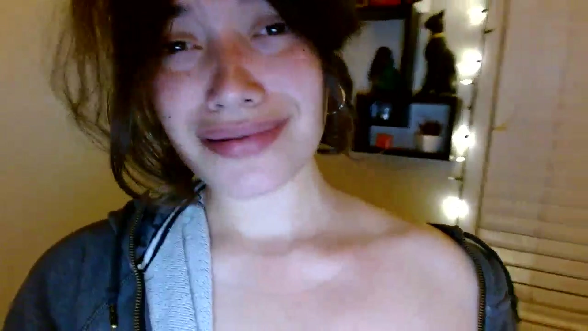 Gallery image thumbnail from Scar__lett's myfreecams stream on, 04/12/2025, 10:34 image 8 of 20