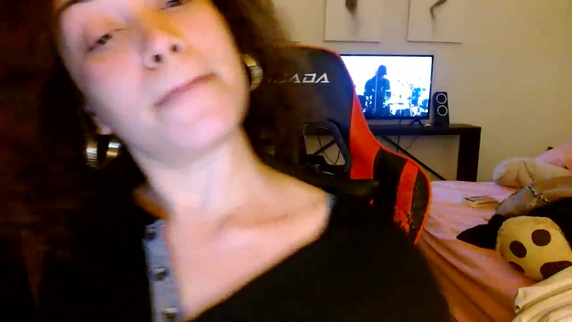 Gallery image thumbnail from Scar__lett's myfreecams stream on, 04/19/2025, 08:31 image 10 of 20
