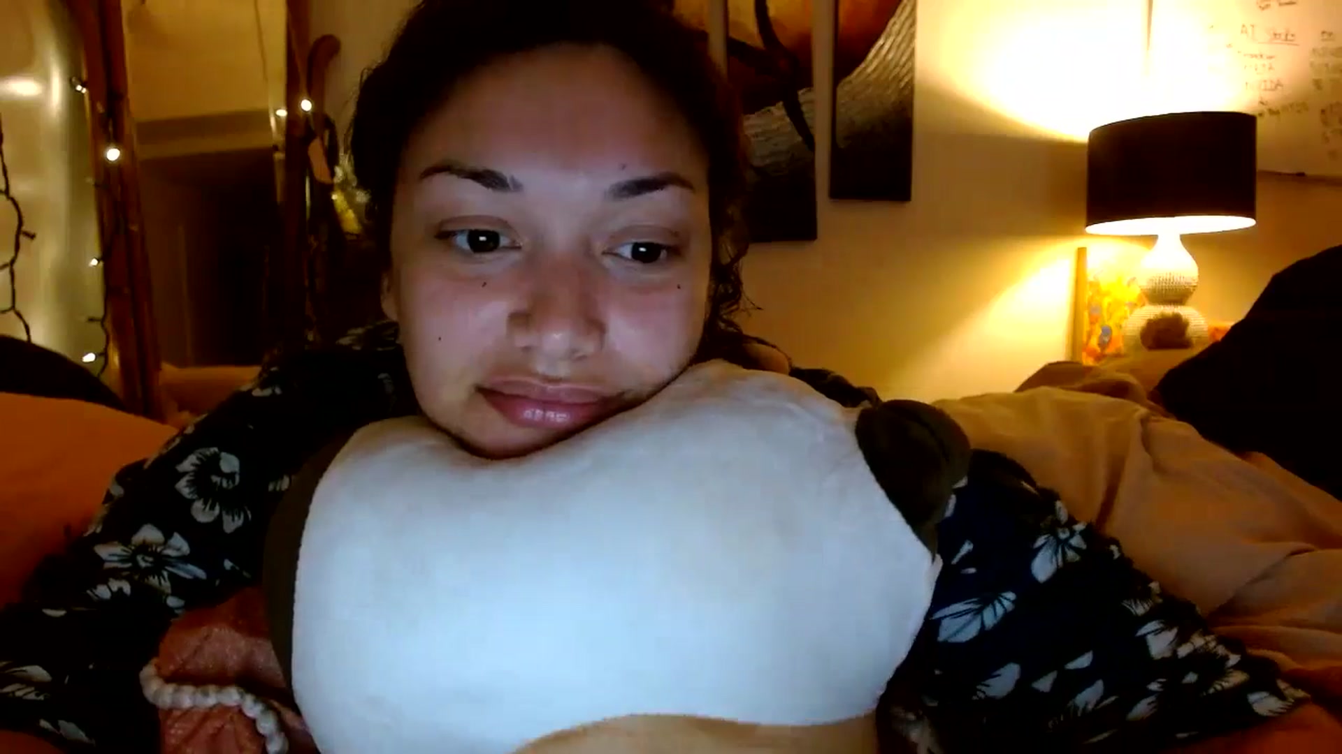 Gallery image thumbnail from Scar__lett's myfreecams stream on, 04/21/2025, 07:18 image 14 of 20