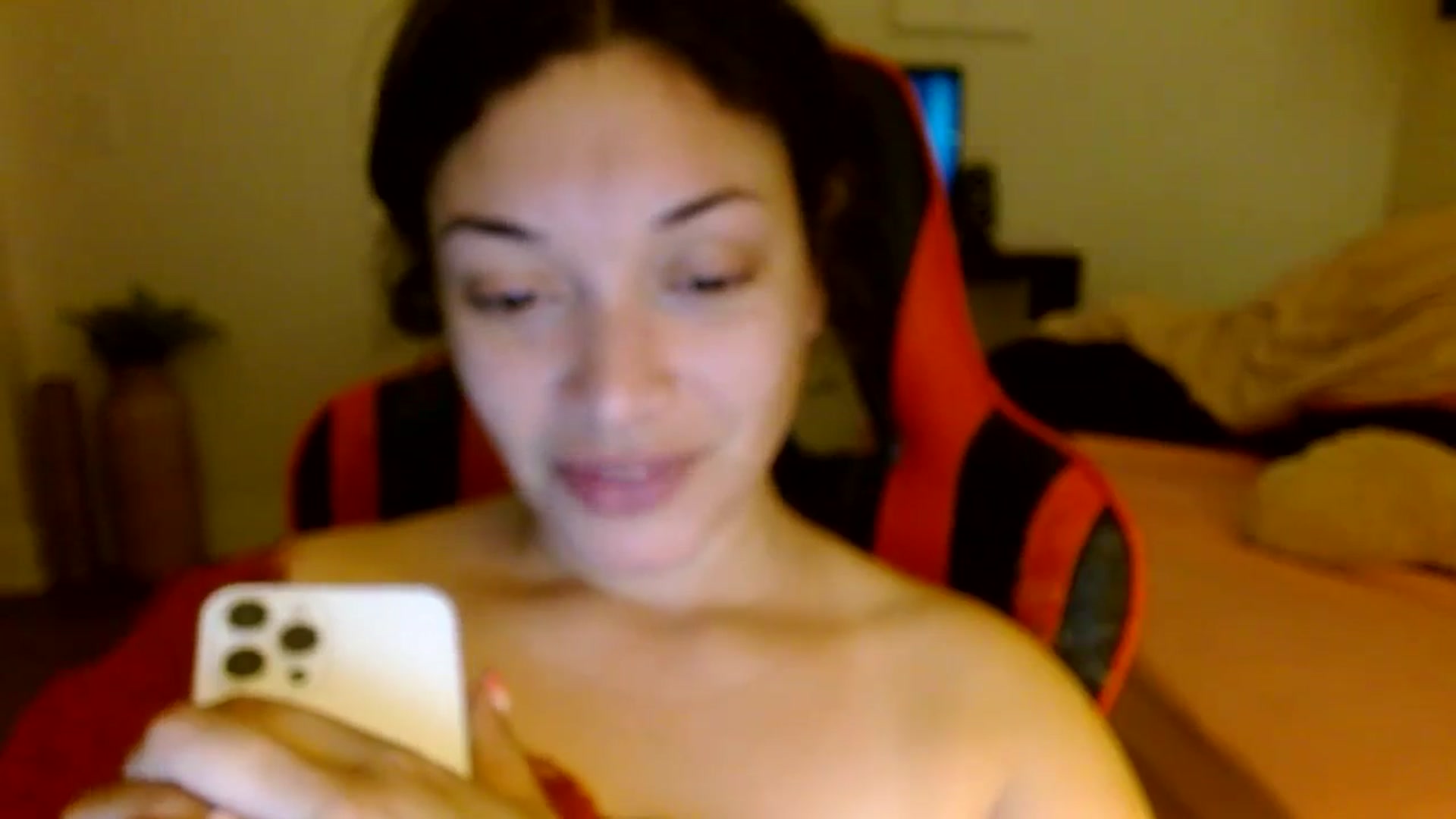 Gallery image thumbnail from Scar__lett's myfreecams stream on, 04/25/2025, 10:52 image 19 of 20