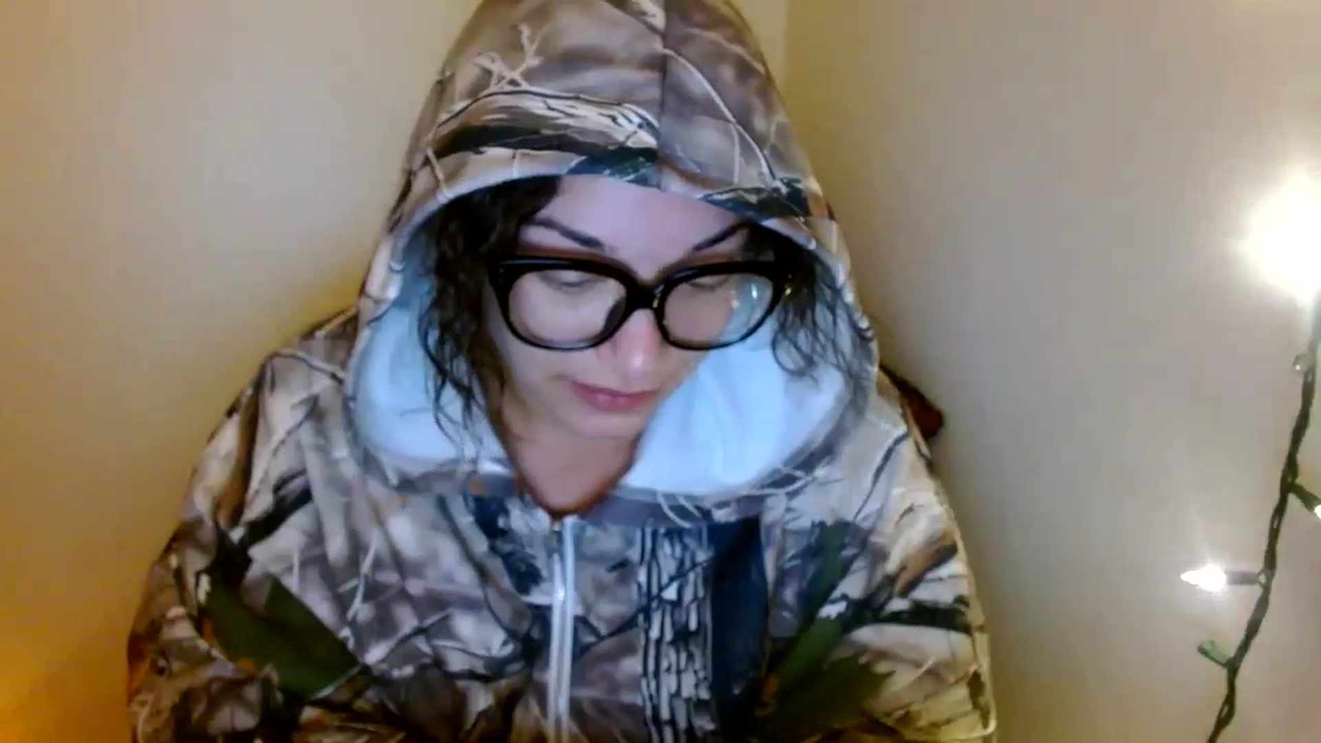 Gallery image thumbnail from Scar__lett's myfreecams stream on, 05/10/2025, 10:32 image 10 of 20